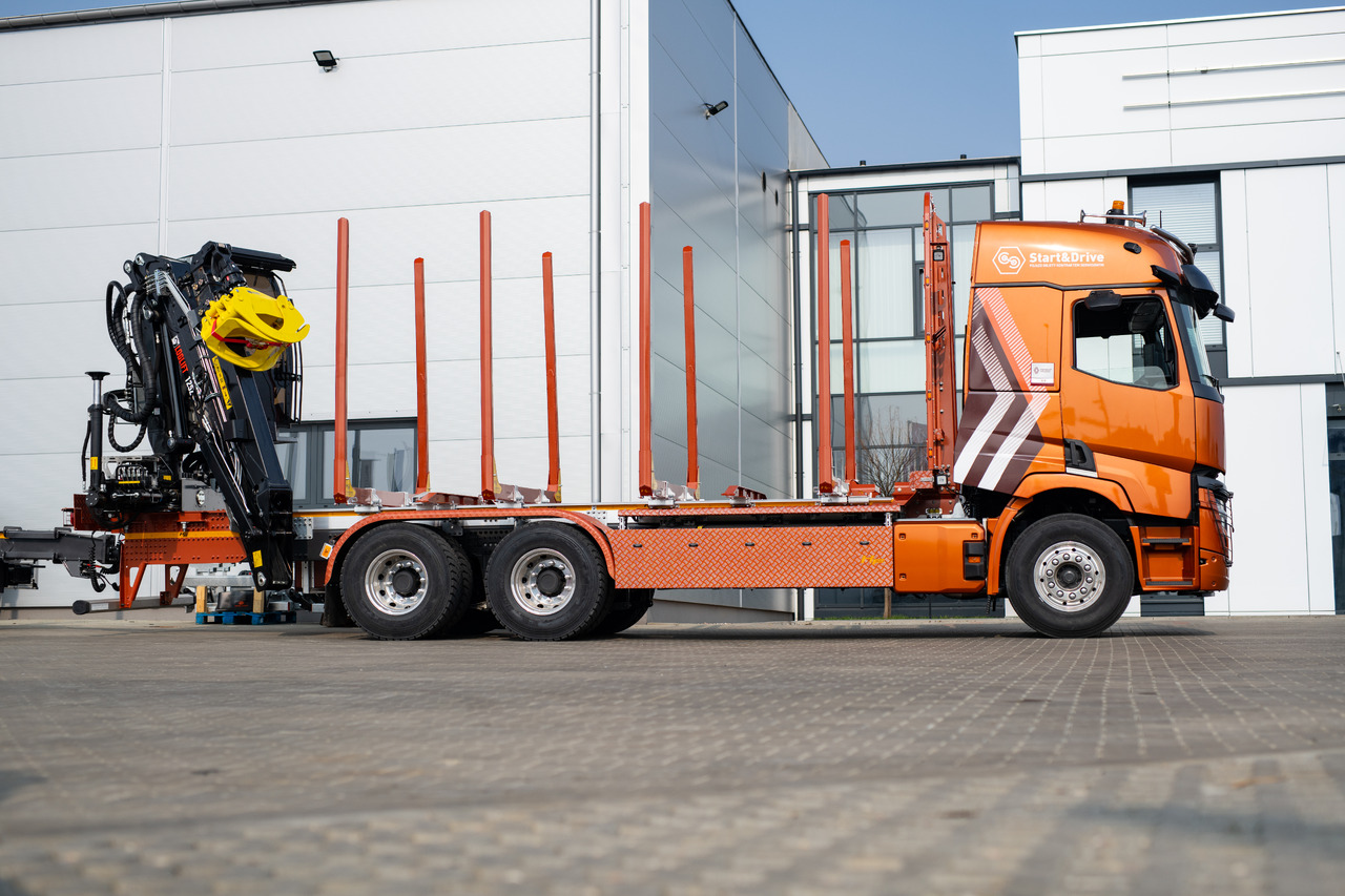 RENAULT TRUCKS C P6X4 Loglift 125 Z 93 C P6X4 Loglift + 125 Z 93 - Camion trasporto legname, Camion elettrico: foto 1 RENAULT TRUCKS C P6X4 Loglift 125 Z 93 C P6X4 Loglift + 125 Z 93 - Camion trasporto legname, Camion elettrico: foto 1