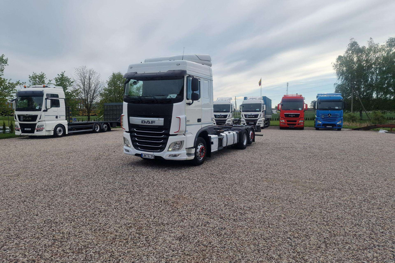DAF XF 460 - Autocarro portacontainer/ Caisse interchangeable: foto 2 DAF XF 460 - Autocarro portacontainer/ Caisse interchangeable: foto 2