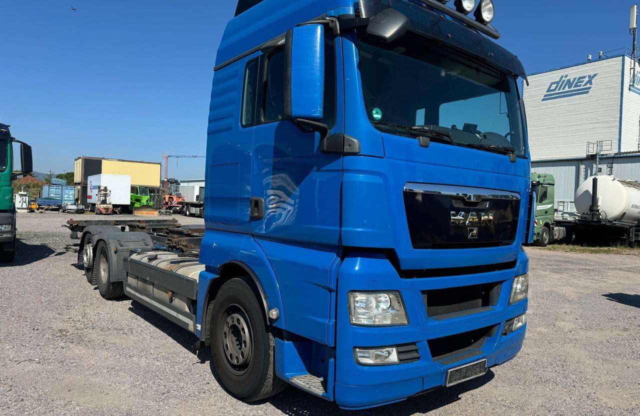 MAN TGX 26.440 GERMANY - Autocarro portacontainer/ Caisse interchangeable: foto 4 MAN TGX 26.440 GERMANY - Autocarro portacontainer/ Caisse interchangeable: foto 4