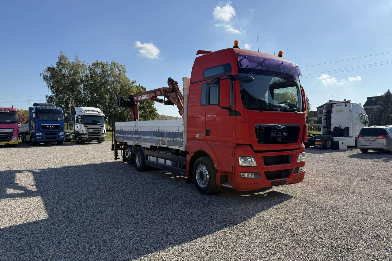MAN TGX 26.440 - Camion con gru: foto 3 MAN TGX 26.440 - Camion con gru: foto 3