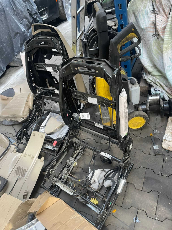 Fotele do Mercedes W 207 kabrio - Sedile per Autovettura: foto 1 Fotele do Mercedes W 207 kabrio - Sedile per Autovettura: foto 1