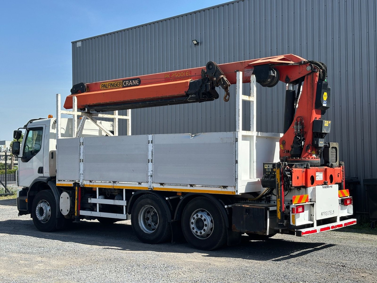 Volvo VOLVO FE 330 PALFINGER 25001 EL Performance - Camion con gru: foto 5 Volvo VOLVO FE 330 PALFINGER 25001 EL Performance - Camion con gru: foto 5