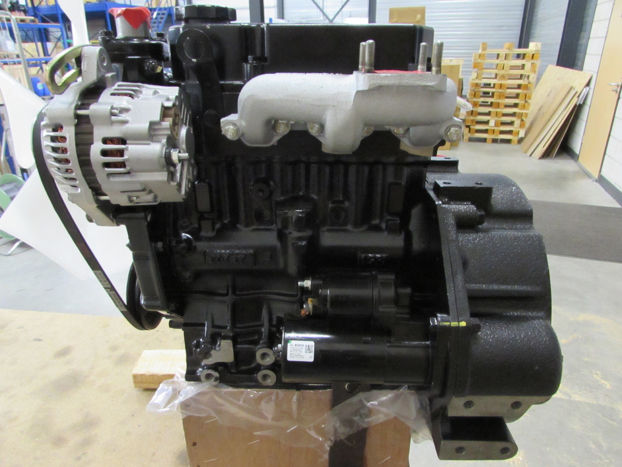 Mitsubishi NEW engine S3L2-Z562SD / S3L2-61SD - Motore per Altra macchina: foto 2 Mitsubishi NEW engine S3L2-Z562SD / S3L2-61SD - Motore per Altra macchina: foto 2