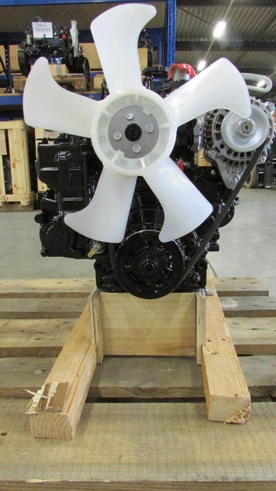 Mitsubishi New engine L3E-Z564SPH stage 5 + PTO - Motore per Escavatore: foto 3 Mitsubishi New engine L3E-Z564SPH stage 5 + PTO - Motore per Escavatore: foto 3