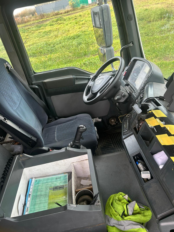 MAN TGA 26.310 - Camion centinato: foto 4 MAN TGA 26.310 - Camion centinato: foto 4