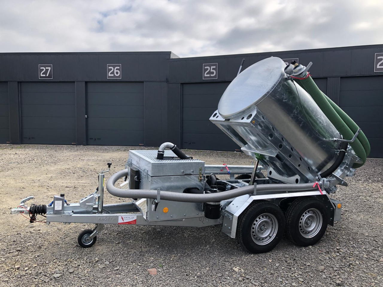 M-Vac 1,8m³ *Kippbar* Vakuum-Saugsystem / Saugfass / Sauganhänger / Saughänger M-Vac Reinigungskit - Autospurgo: foto 1 M-Vac 1,8m³ *Kippbar* Vakuum-Saugsystem / Saugfass / Sauganhänger / Saughänger M-Vac Reinigungskit - Autospurgo: foto 1