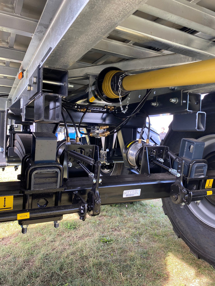 Spandiletame nuovo Auto-Agro Mistreuer / Manure spreader / Epandeur à fumier / Rimorchio spandiconcime / Abonadora / Разбрасыватель органических удобрений / Rozrzutnik obornika Tandem N268: foto 15