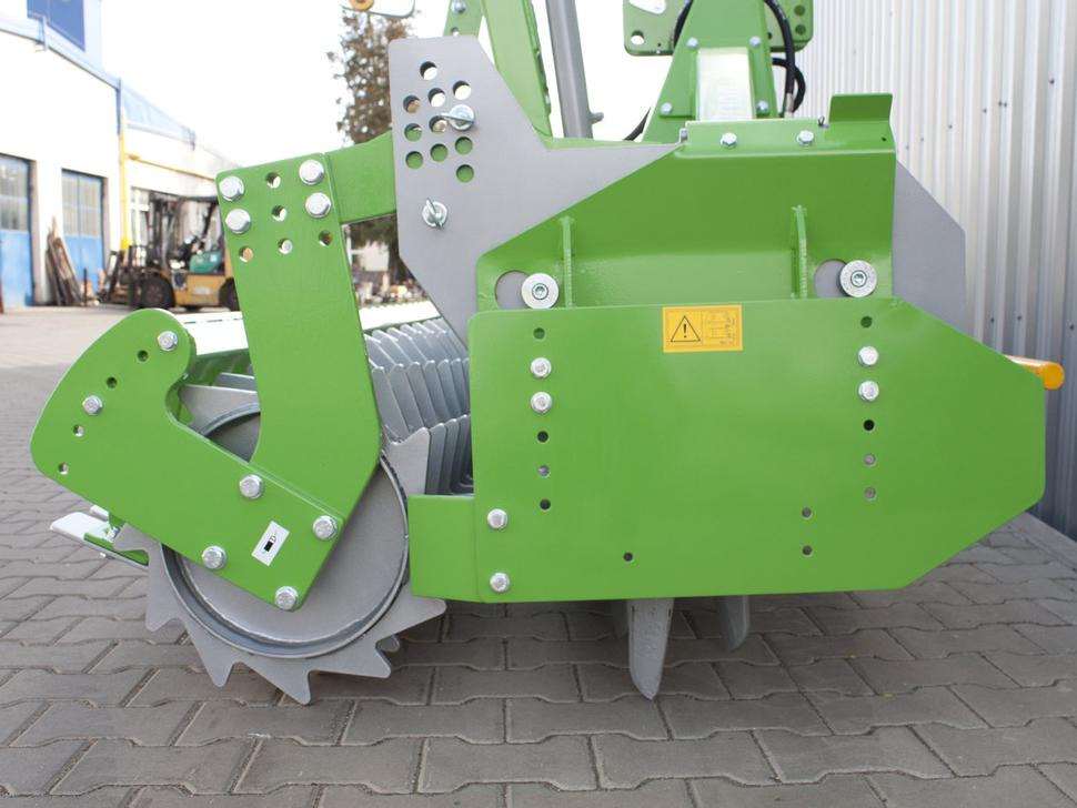 Bomet Kreiselegge / Power harrow / Herse rotative / Erpice rotante / Grada rotativa / Brona wirnikowa 3 m - Erpice rotante: foto 3 Bomet Kreiselegge / Power harrow / Herse rotative / Erpice rotante / Grada rotativa / Brona wirnikowa 3 m - Erpice rotante: foto 3