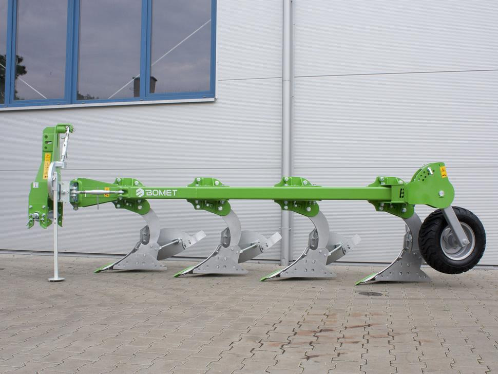 Bomet Pflüge / Single-beam plow / Charrue mono-poutre / Aratro / Плуг / Pług jednobelkowy Libra 3+1 - Aratro: foto 3 Bomet Pflüge / Single-beam plow / Charrue mono-poutre / Aratro / Плуг / Pług jednobelkowy Libra 3+1 - Aratro: foto 3
