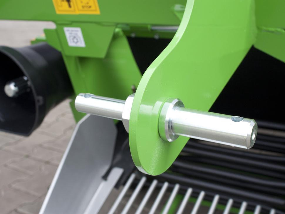 Scava raccogli patate nuovo Bomet Siebkettenroder / Potato digger / Arracheuse de pomme de terre / Scavapatate / Однорядная картофельная копалка / Kopaczka do ziemniaków Z656: foto 11 Scava raccogli patate nuovo Bomet Siebkettenroder / Potato digger / Arracheuse de pomme de terre / Scavapatate / Однорядная картофельная копалка / Kopaczka do ziemniaków Z656: foto 11