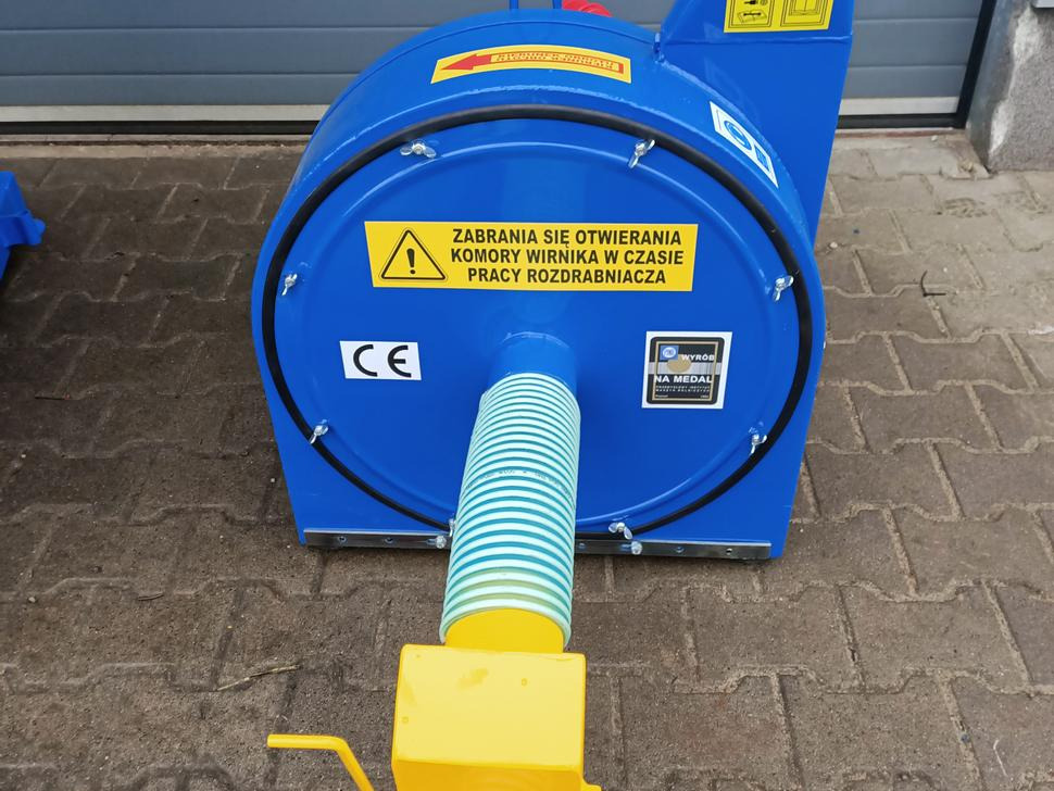 Dozamech Getreidebrecher / Grain crusher / Broyeur à grains / Trituratore / Измельчитель / Rozdrabniacz - Macchina per l'allevamento: foto 5 Dozamech Getreidebrecher / Grain crusher / Broyeur à grains / Trituratore / Измельчитель / Rozdrabniacz - Macchina per l'allevamento: foto 5