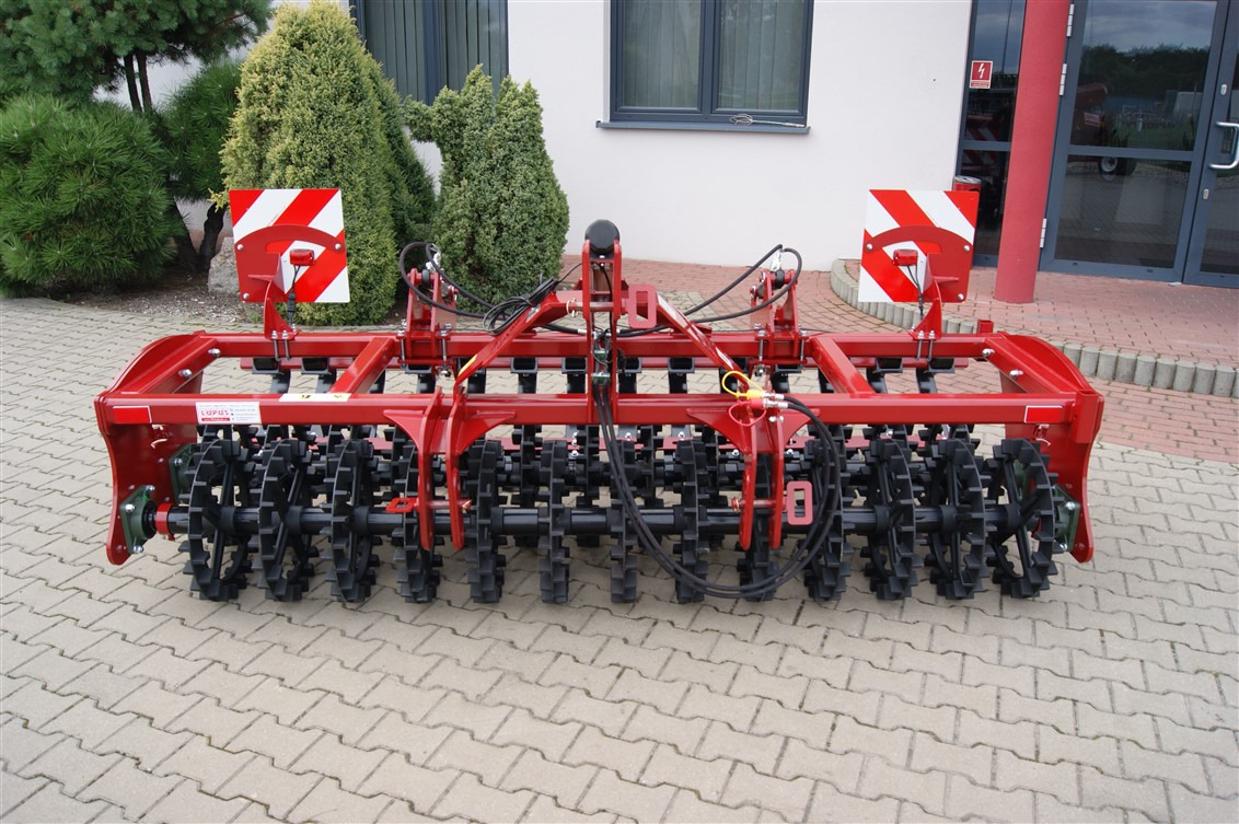 Lupus Crosskillwalze / Crosskill roller / Rouleau tandem avant Crosskill / Rodillo tándem delantero Wał przedni tandem Crosskill 3 m - Rullo costipatore: foto 5 Lupus Crosskillwalze / Crosskill roller / Rouleau tandem avant Crosskill / Rodillo tándem delantero Wał przedni tandem Crosskill 3 m - Rullo costipatore: foto 5