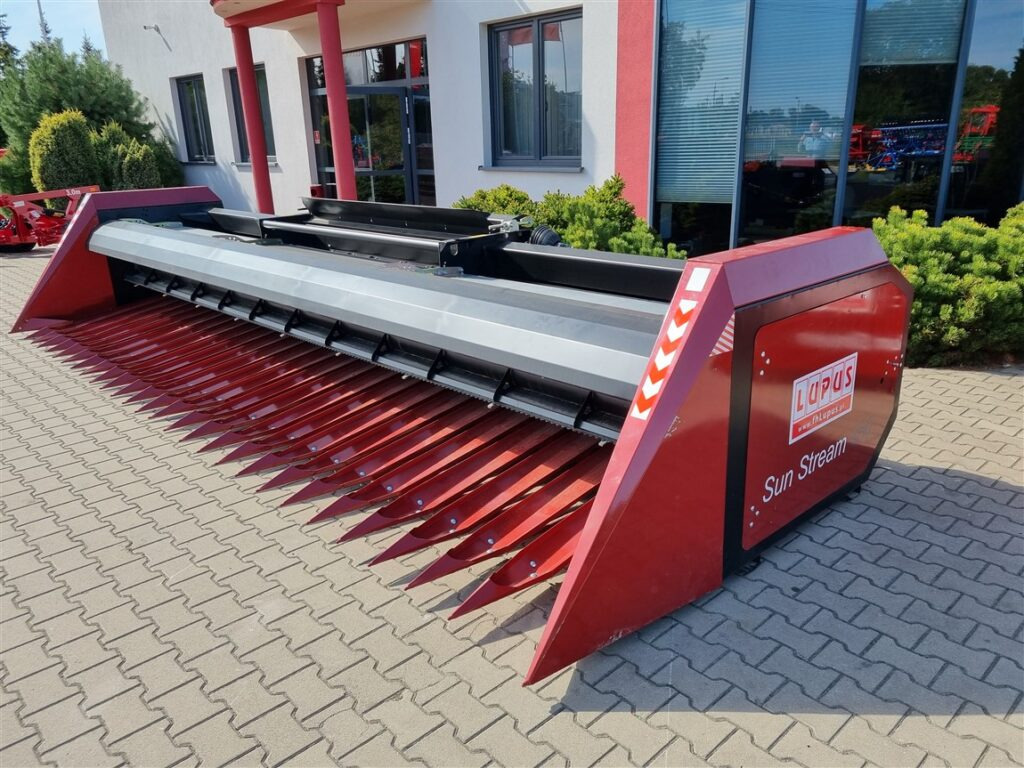 Lupus Sonnenblummenvorsatz / Sunflower harvester / Coupe à tournesol / Сosechadora / Macchina per la raccolta dei girasoli / Жатка для подсолнечника / Przystawka do słonecznika 6,5 m - Barra di taglio per girasol: foto 1 Lupus Sonnenblummenvorsatz / Sunflower harvester / Coupe à tournesol / Сosechadora / Macchina per la raccolta dei girasoli / Жатка для подсолнечника / Przystawka do słonecznika 6,5 m - Barra di taglio per girasol: foto 1