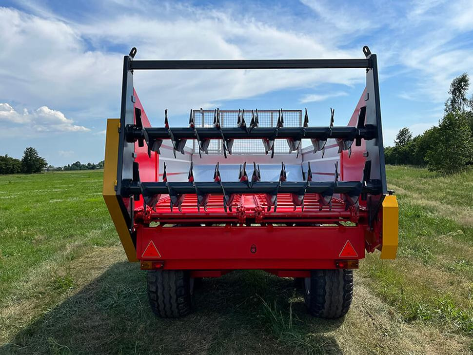 Roltrans Miststreuer / Manure spreader / Epandeur à fumier / Esparcidor de estiércol / Spandiletame / Разбрасыватель органических удобрений/ Rozrzutnik obornika N250/3 LEO 6 t - Spandiletame: foto 4 Roltrans Miststreuer / Manure spreader / Epandeur à fumier / Esparcidor de estiércol / Spandiletame / Разбрасыватель органических удобрений/ Rozrzutnik obornika N250/3 LEO 6 t - Spandiletame: foto 4