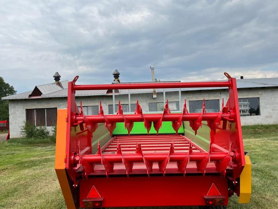 Roltrans Miststreuer / Manure spreader / Épandeur à fumier / Spandiletame / Разбрасыватель органических удобрений N250/2 LEO 4 t - Spandiletame: foto 4 Roltrans Miststreuer / Manure spreader / Épandeur à fumier / Spandiletame / Разбрасыватель органических удобрений N250/2 LEO 4 t - Spandiletame: foto 4