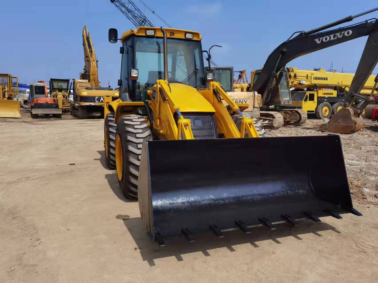 JCB 4CX SOLD OUT!!! - Terna: foto 2 JCB 4CX SOLD OUT!!! - Terna: foto 2