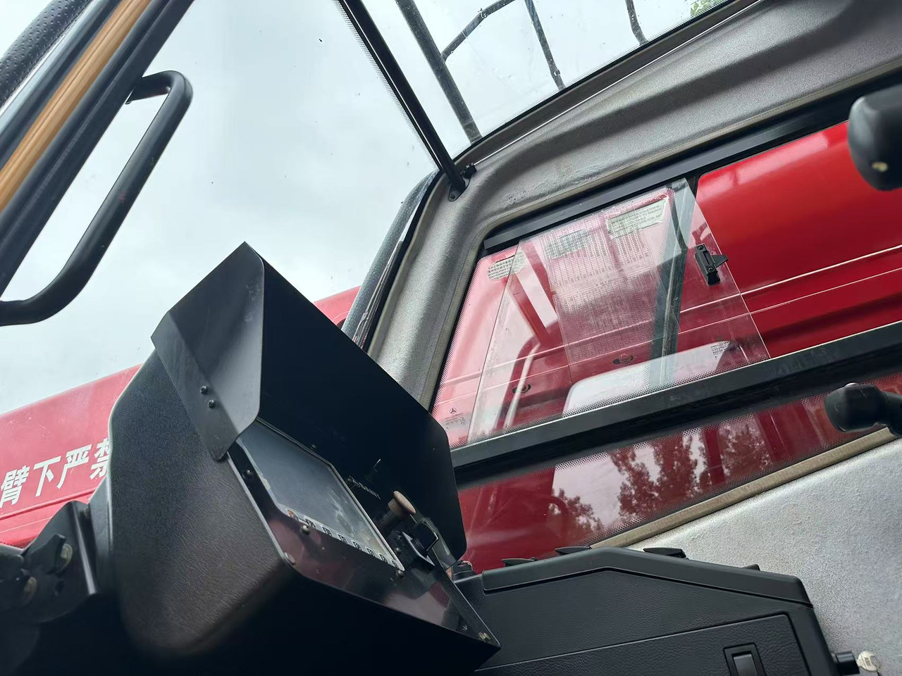 Autogru SANY STC750S: foto 11 Autogru SANY STC750S: foto 11