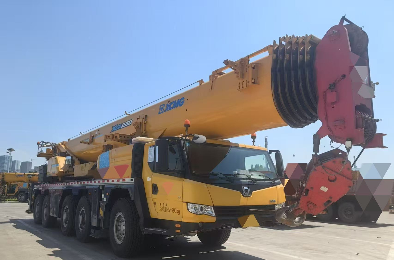 XCMG XCA130L7C - Gru multistrada: foto 2 XCMG XCA130L7C - Gru multistrada: foto 2