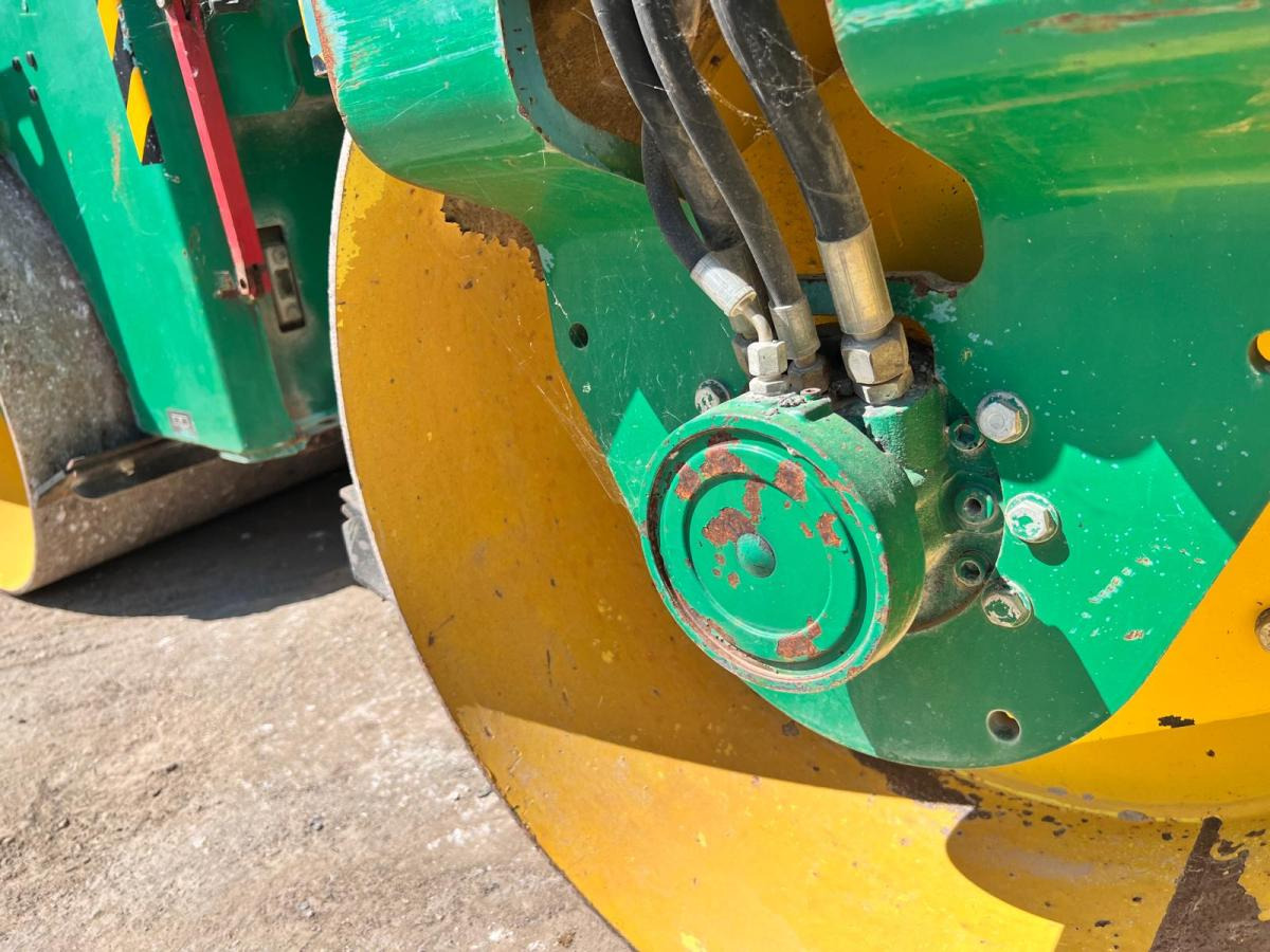 Rullo stradale Ammann AV26-2 COMPACTEUR ROULEAU TANDEM VIBRANT ARTICULÉ: foto 14