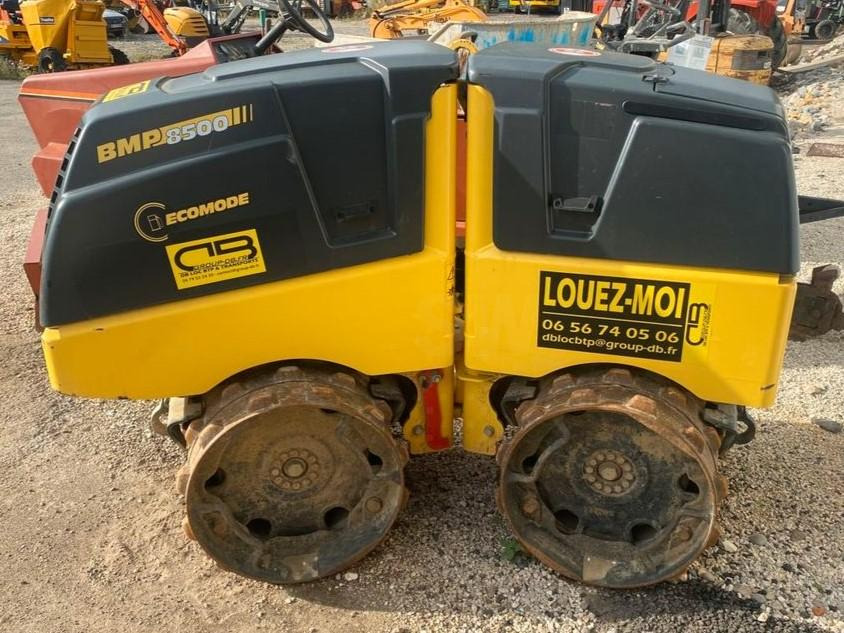 BOMAG BMP 8500 compacteur à pied de mouton - Rullo compattatore/ Rullo compressore: foto 2 BOMAG BMP 8500 compacteur à pied de mouton - Rullo compattatore/ Rullo compressore: foto 2