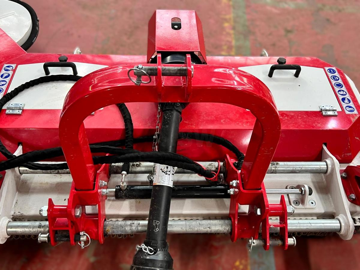 Giemme FMU180 Tondeuse portée attache 3 points pour tracteur - Trincia a martelli: foto 5 Giemme FMU180 Tondeuse portée attache 3 points pour tracteur - Trincia a martelli: foto 5