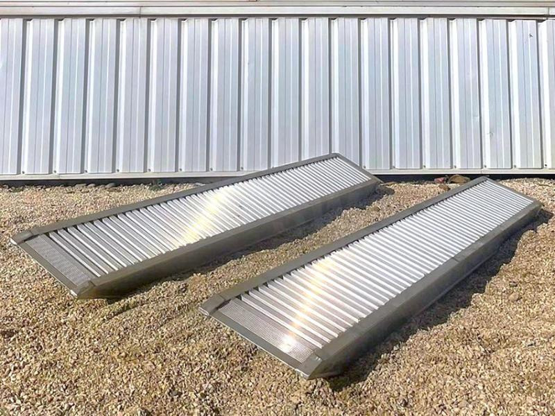 RAMPES ALUMINIUM RAMPE DE CHARGEMENT 1 METRE 7T - Rampa di carico: foto 4 RAMPES ALUMINIUM RAMPE DE CHARGEMENT 1 METRE 7T - Rampa di carico: foto 4