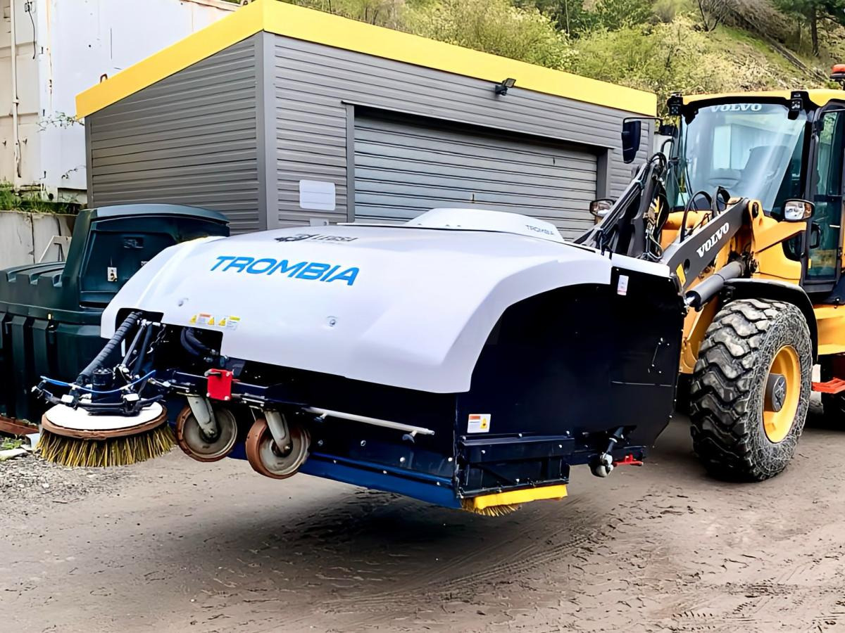 TROMBIA Balayeuse 220 - Spazzola: foto 2 TROMBIA Balayeuse 220 - Spazzola: foto 2