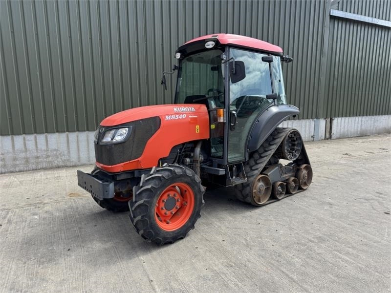 Kubota M8540 Narrow Half Track *85 HP* - Trattore: foto 1 Kubota M8540 Narrow Half Track *85 HP* - Trattore: foto 1