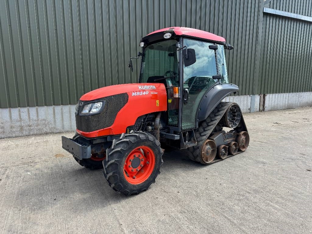 Kubota M8540 Narrow Half Track - Trattore: foto 1 Kubota M8540 Narrow Half Track - Trattore: foto 1