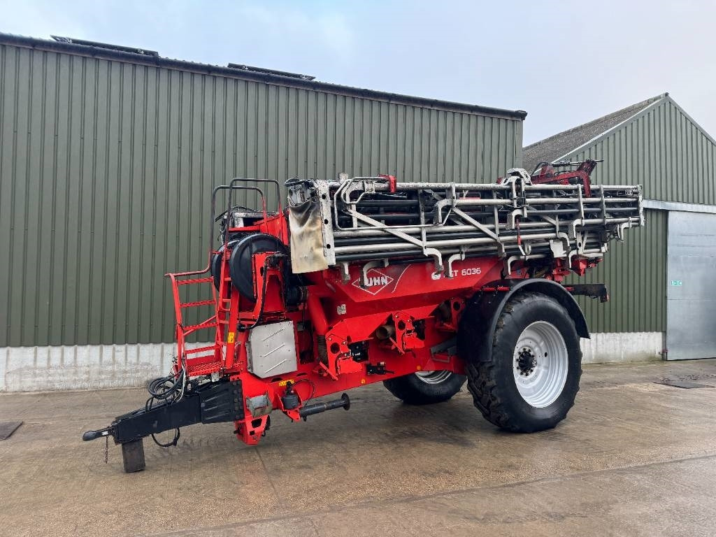 Kuhn AGT 6036 Boom Fertiliser Spreader - Spandiconcime: foto 1 Kuhn AGT 6036 Boom Fertiliser Spreader - Spandiconcime: foto 1
