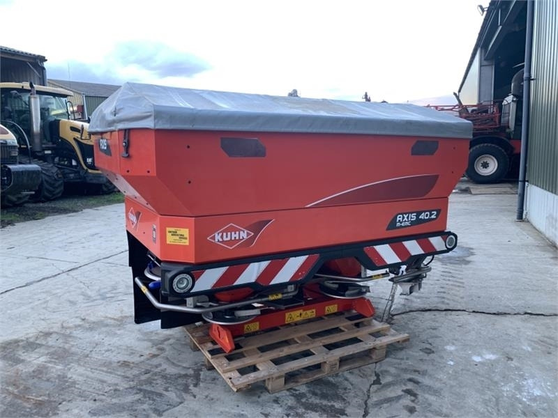 Kuhn Axis 40.2 M-EMC Fert Spreader - Spandiconcime: foto 3 Kuhn Axis 40.2 M-EMC Fert Spreader - Spandiconcime: foto 3