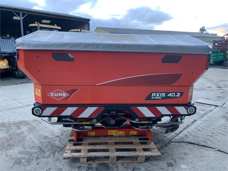 Kuhn Axis 40.2 M-EMC Fert Spreader - Spandiconcime: foto 4 Kuhn Axis 40.2 M-EMC Fert Spreader - Spandiconcime: foto 4