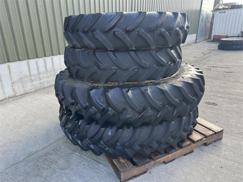 Firestone 340/85R36 and 380/90R50 New Holland Rowcrop Wheels - Macchina agricola: foto 3 Firestone 340/85R36 and 380/90R50 New Holland Rowcrop Wheels - Macchina agricola: foto 3