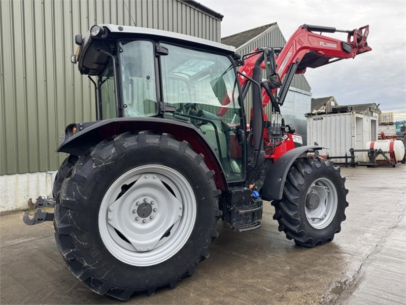 Massey Ferguson 4710 c/w FL.3522 Loader **Low Hours** - Trattore: foto 4 Massey Ferguson 4710 c/w FL.3522 Loader **Low Hours** - Trattore: foto 4
