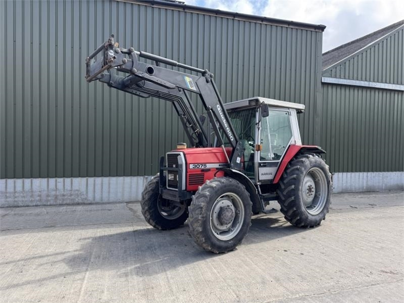 Massey Ferguson Massey Ferguson 3075 Dynashift *Low Hours* - Trattore: foto 1 Massey Ferguson Massey Ferguson 3075 Dynashift *Low Hours* - Trattore: foto 1