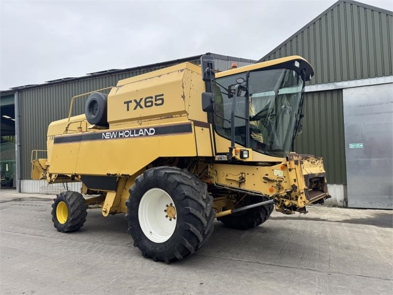 New Holland TX65 c/w 17ft Header - Accessori per macchine da raccolta: foto 3 New Holland TX65 c/w 17ft Header - Accessori per macchine da raccolta: foto 3