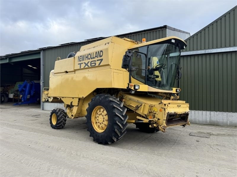 New Holland TX67 c/w 20ft Header - Accessori per macchine da raccolta: foto 1 New Holland TX67 c/w 20ft Header - Accessori per macchine da raccolta: foto 1