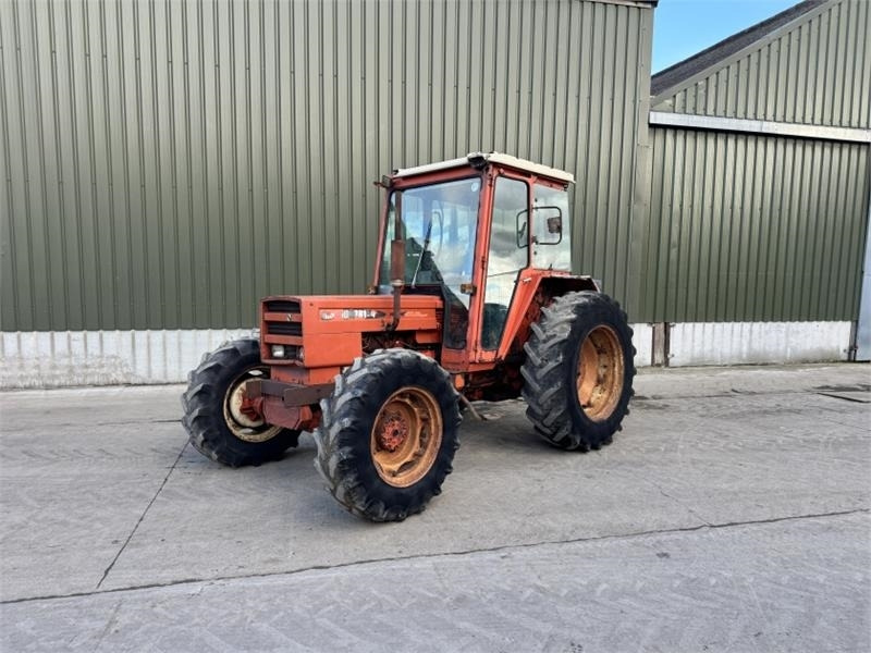 Renault 781-4 4WD Tractor - Trattore: foto 1 Renault 781-4 4WD Tractor - Trattore: foto 1