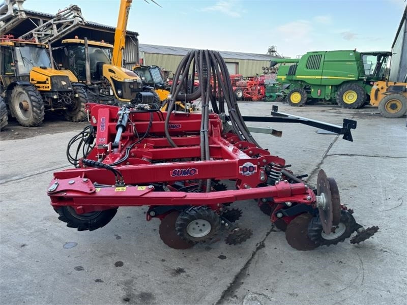 Sumo DD4 Seed Drill c/w Front Tank - Seminatrice combinata: foto 3 Sumo DD4 Seed Drill c/w Front Tank - Seminatrice combinata: foto 3