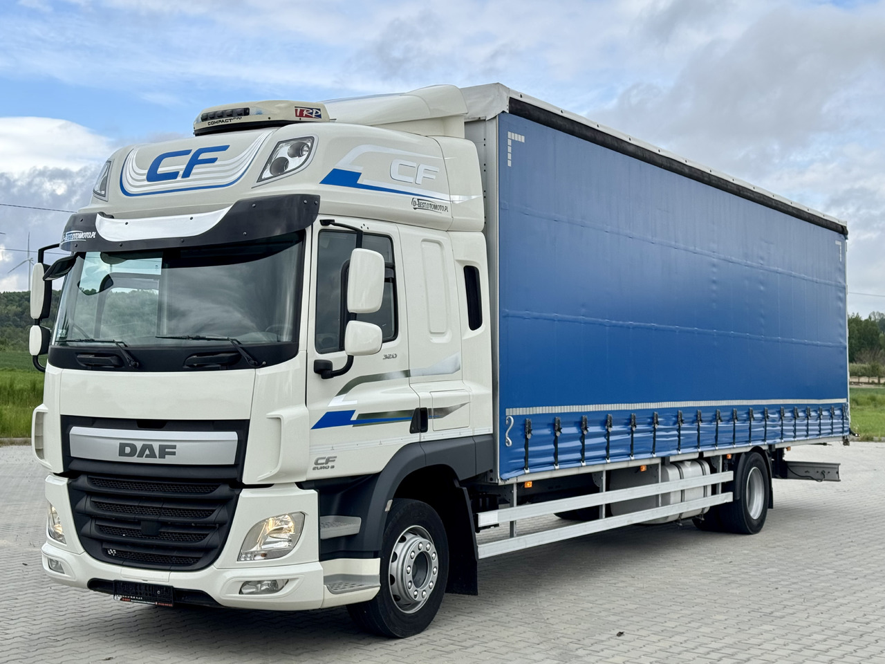 DAF CF 320 / FIRANKA / 24 EUROPALETY / SYPIALKA / AUTOMAT / KLIMA POSTOJOWA / 2017 ROK - Camion centinato: foto 2 DAF CF 320 / FIRANKA / 24 EUROPALETY / SYPIALKA / AUTOMAT / KLIMA POSTOJOWA / 2017 ROK - Camion centinato: foto 2