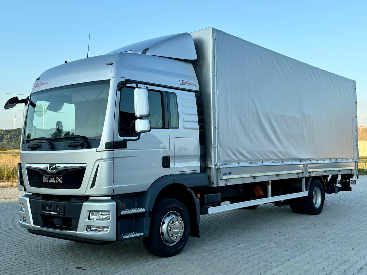 MAN TGM 12.250 / TGL / BURTO - FIRANKA / WINDA / 18 PALET / AUTOMAT - Camion centinato: foto 2 MAN TGM 12.250 / TGL / BURTO - FIRANKA / WINDA / 18 PALET / AUTOMAT - Camion centinato: foto 2