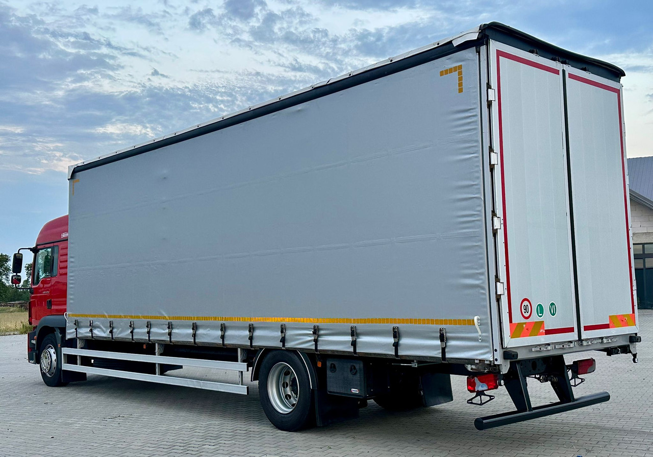 MAN TGM 18.290 / FIRANKA / 22 PALETY / AUTOMAT / EURO 6 / SYPIALKA / ŁADOWNOŚĆ 9 700 - Camion centinato: foto 3 MAN TGM 18.290 / FIRANKA / 22 PALETY / AUTOMAT / EURO 6 / SYPIALKA / ŁADOWNOŚĆ 9 700 - Camion centinato: foto 3