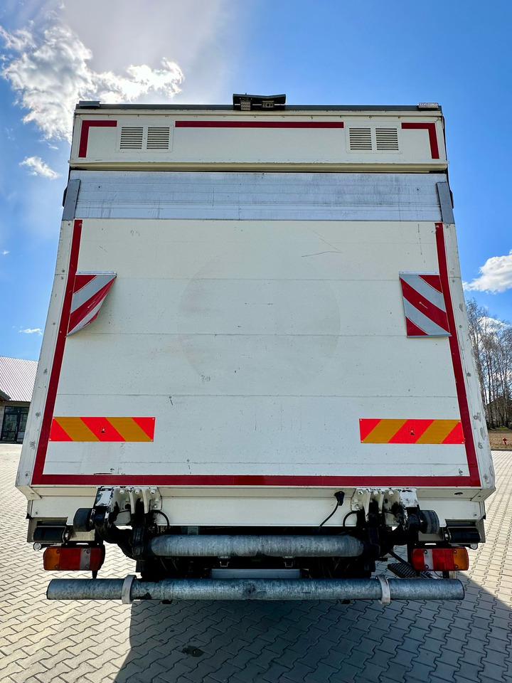 MAN TGX 18.360 / CHŁODNIA / WINDA / AUTOMAT / 19 EUROPALET / THERMO KING / SYPIALKA / SPROWADZONY - Autocarro frigorifero: foto 5 MAN TGX 18.360 / CHŁODNIA / WINDA / AUTOMAT / 19 EUROPALET / THERMO KING / SYPIALKA / SPROWADZONY - Autocarro frigorifero: foto 5