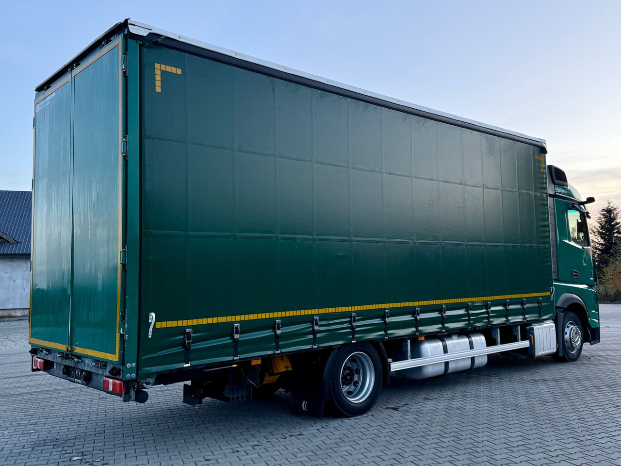 MERCEDES-BENZ ACTROS 1845 / FIRANKA / 19 EUROPALET / DUŻA KABINA / AUTOMAT / 2021 - Camion centinato: foto 4 MERCEDES-BENZ ACTROS 1845 / FIRANKA / 19 EUROPALET / DUŻA KABINA / AUTOMAT / 2021 - Camion centinato: foto 4