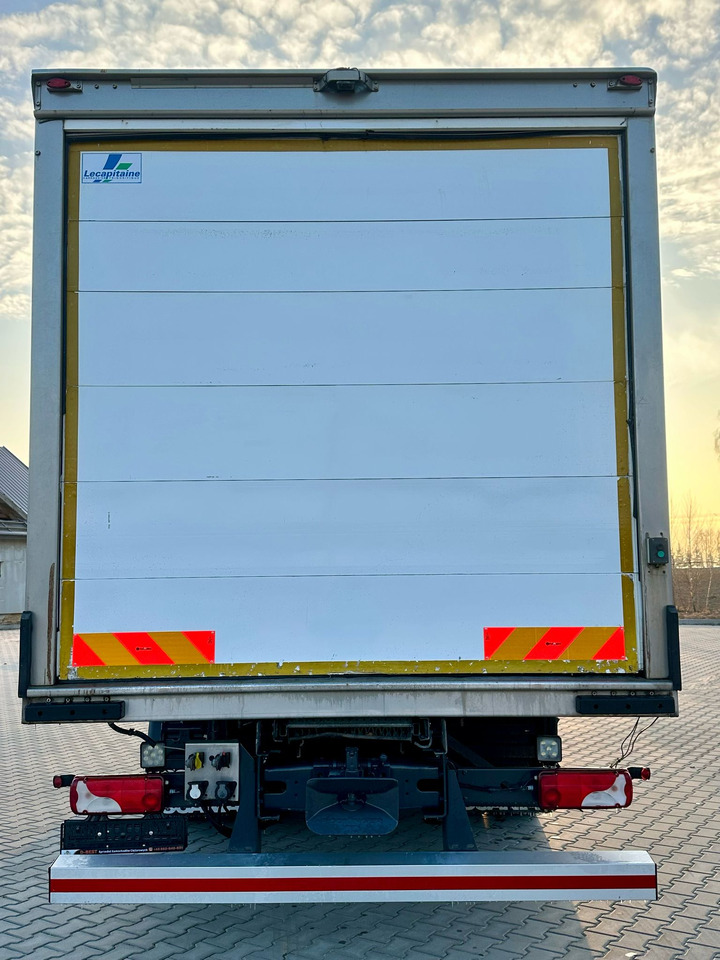 SCANIA G360 / IZOTERMA / 6.8 M DŁUGOŚCI / AUTOMAT / CAŁA NA PODUSZKACH / KLIMA POSTOJOWA / ELEKTRYCZNA ROLETA TYŁ / SYPIALKA - Autocarro cella isotermica: foto 4 SCANIA G360 / IZOTERMA / 6.8 M DŁUGOŚCI / AUTOMAT / CAŁA NA PODUSZKACH / KLIMA POSTOJOWA / ELEKTRYCZNA ROLETA TYŁ / SYPIALKA - Autocarro cella isotermica: foto 4