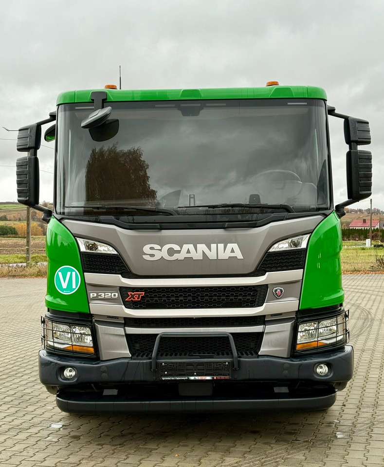 Autocarro con pianale/ Cassone fisso nuovo SCANIA P320 / PLATFORMA / NOWY / 5 TYŚ KM / SYPIALKA / 2023 ROK / CAŁA NA PODUSZKACH / 7.7 M DŁUGOŚCI / LAWETA / DO PRZEWOZU MASZYN ROLNICZYCH ITP: foto 6