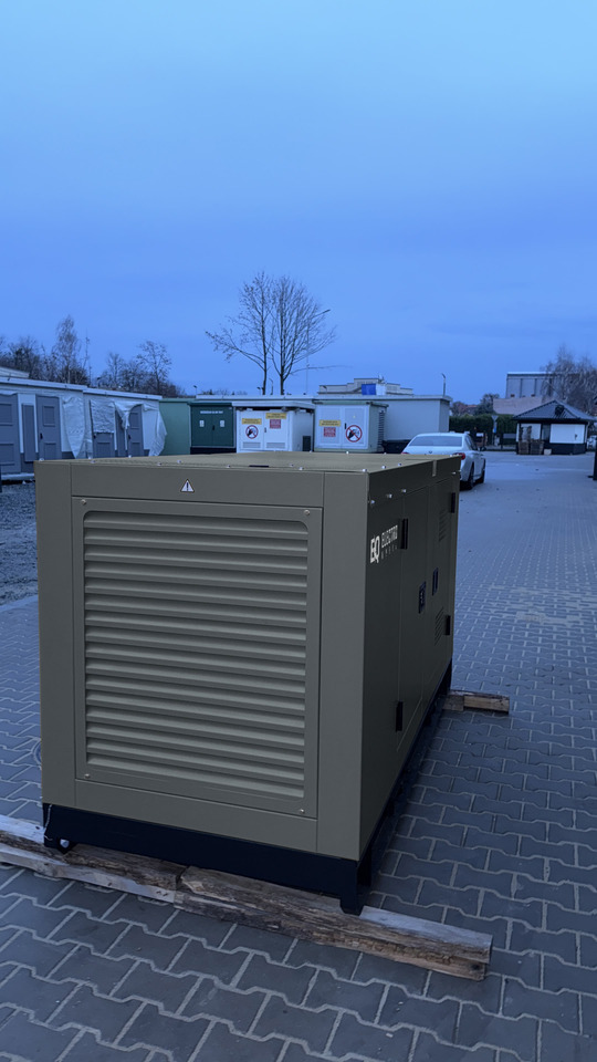IVECO 30 kVA / 24 kW - Gruppo elettrogeno: foto 3 IVECO 30 kVA / 24 kW - Gruppo elettrogeno: foto 3