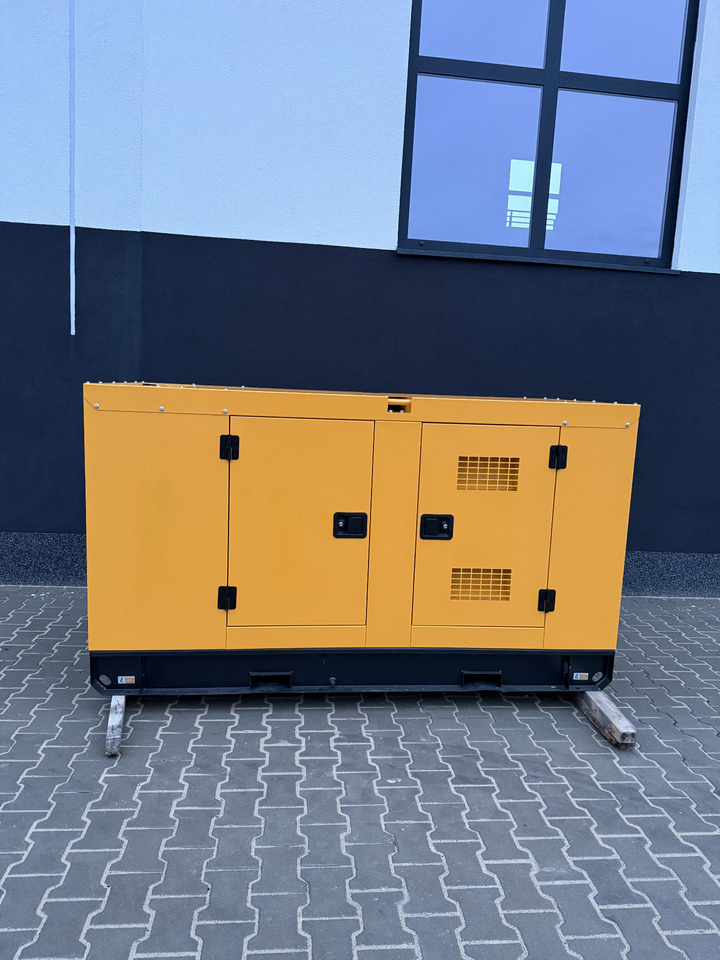 Iveco 100 kVA / 80 kW - Gruppo elettrogeno: foto 2 Iveco 100 kVA / 80 kW - Gruppo elettrogeno: foto 2