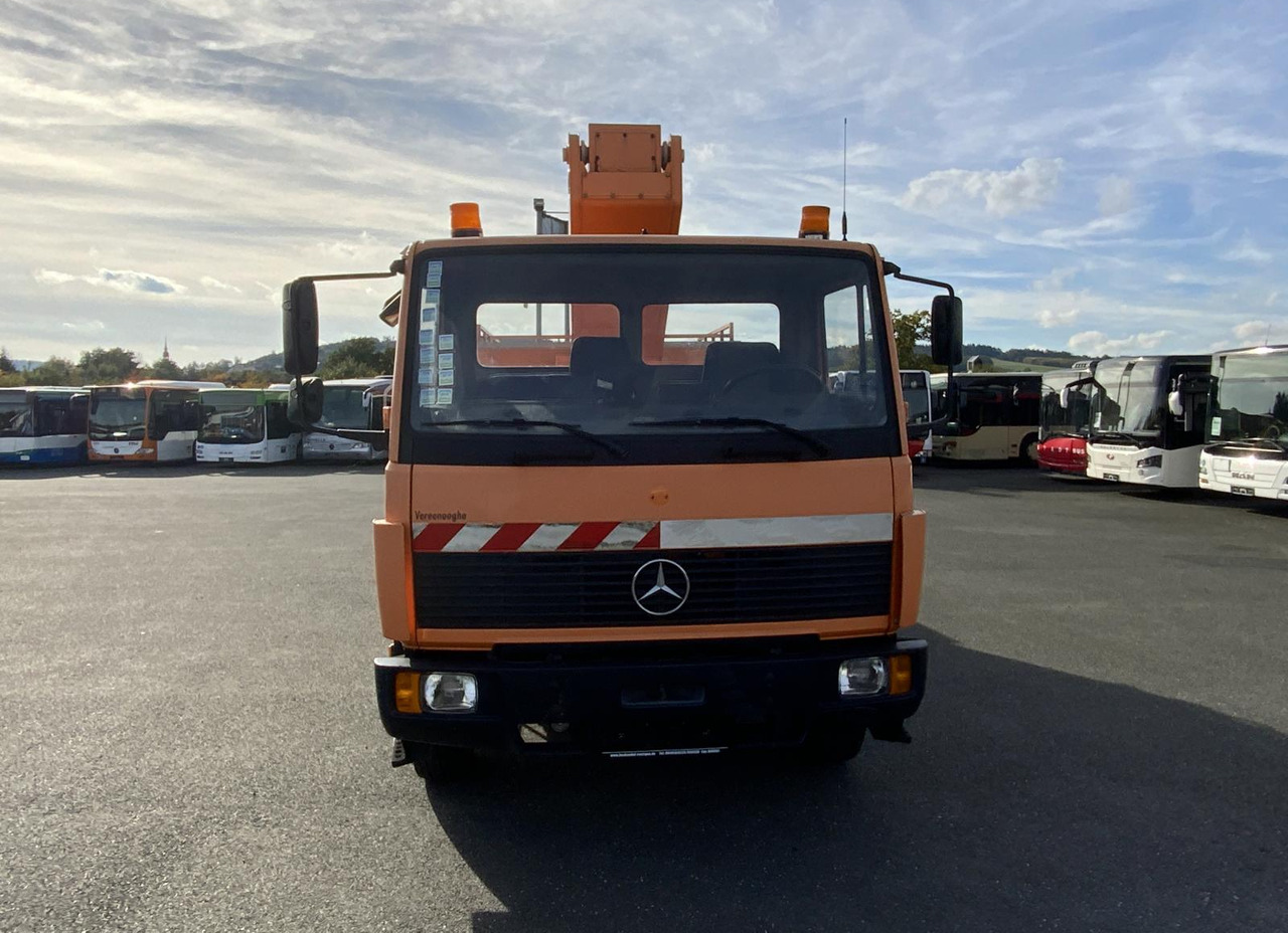 Mercedes-Benz 1117 - Piattaforma autocarrata: foto 5 Mercedes-Benz 1117 - Piattaforma autocarrata: foto 5
