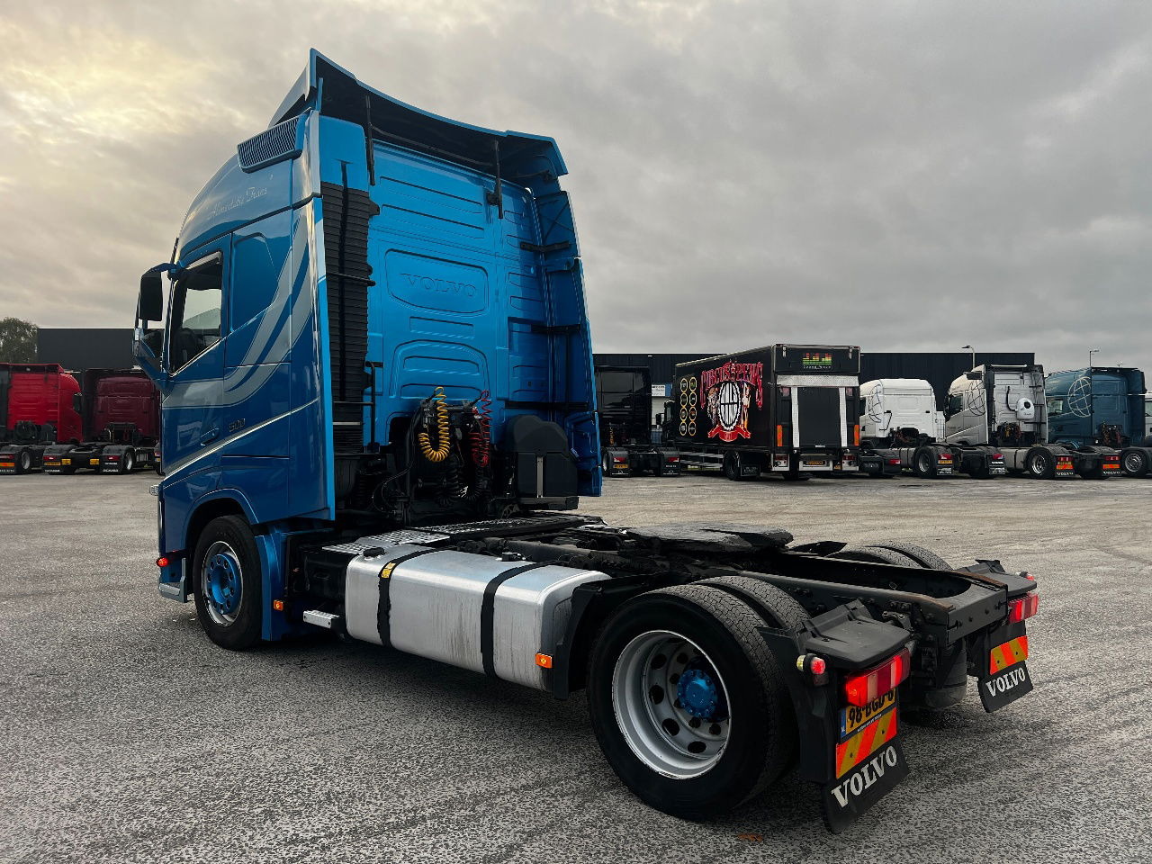 Volvo FH 460 Globe, Lowdeck, Mega - Trattore stradale: foto 4 Volvo FH 460 Globe, Lowdeck, Mega - Trattore stradale: foto 4